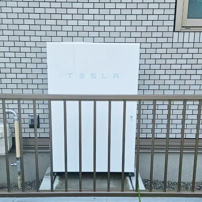 太陽光設備蓄電池（TESLA製）